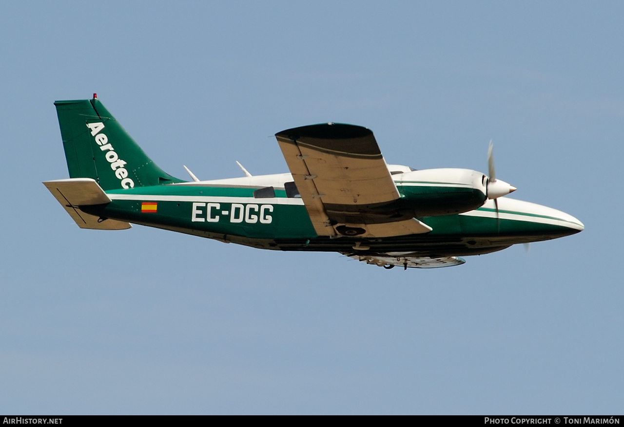 Aircraft Photo of EC-DGG | Piper PA-34-200T Seneca II | Aerotec | AirHistory.net #353507