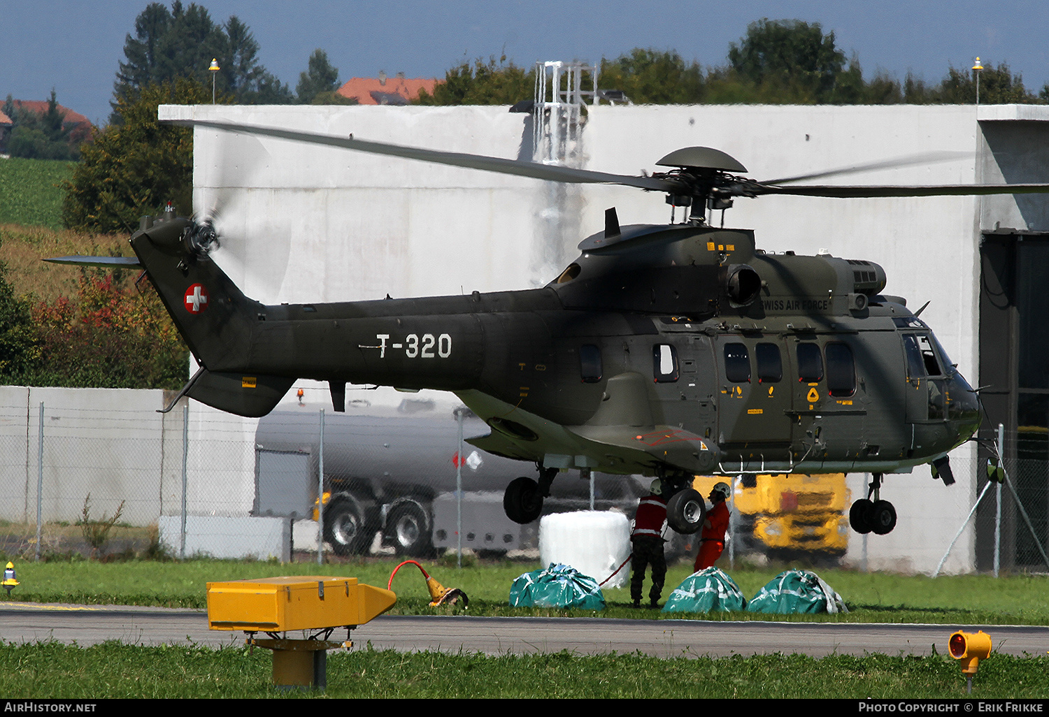 Aircraft Photo of T-320 | Aerospatiale TH06 Super Puma (AS-332M1) | Switzerland - Air Force | AirHistory.net #353557
