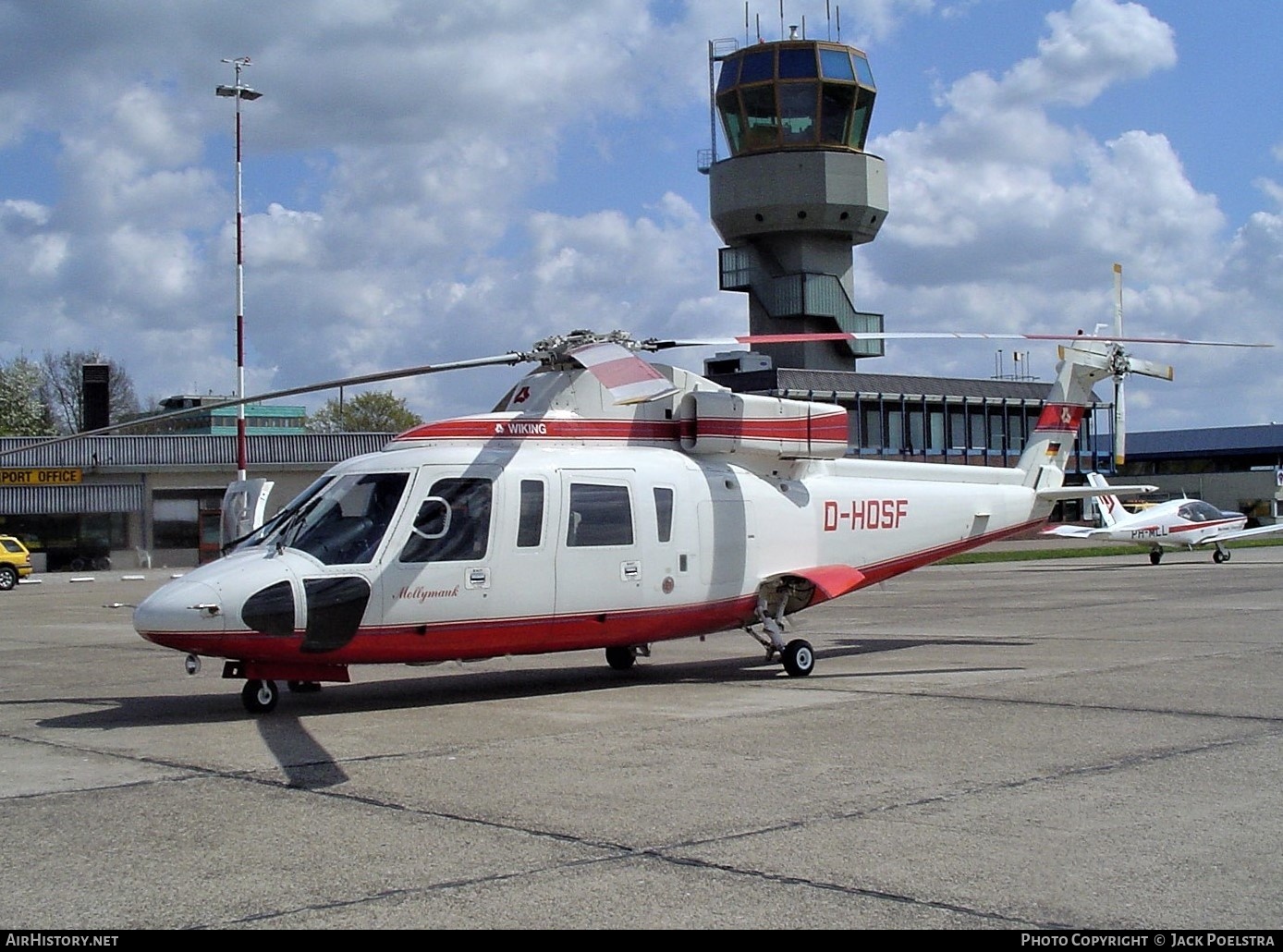 Aircraft Photo of D-HOSF | Sikorsky S-76B | Wiking Helikopter Service | AirHistory.net #353612