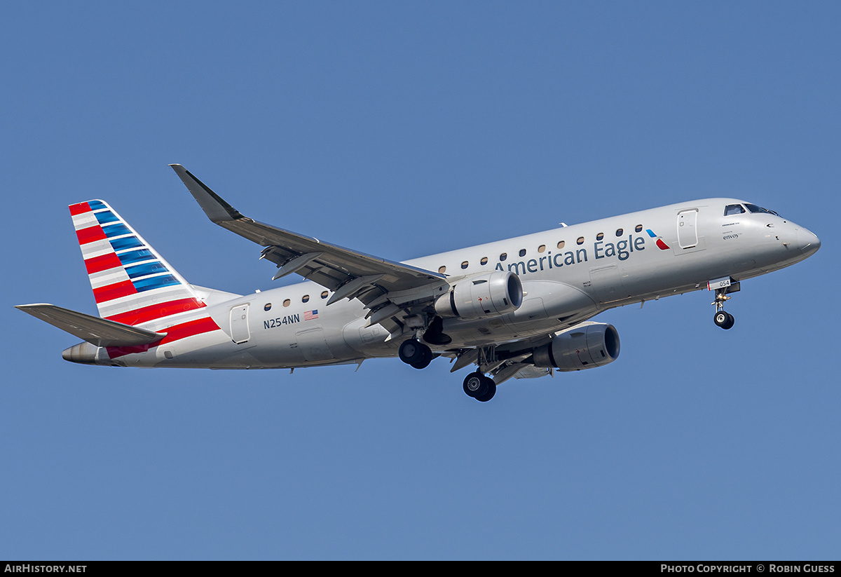 Aircraft Photo of N254NN | Embraer 175LR (ERJ-170-200LR) | American Eagle | AirHistory.net #353693