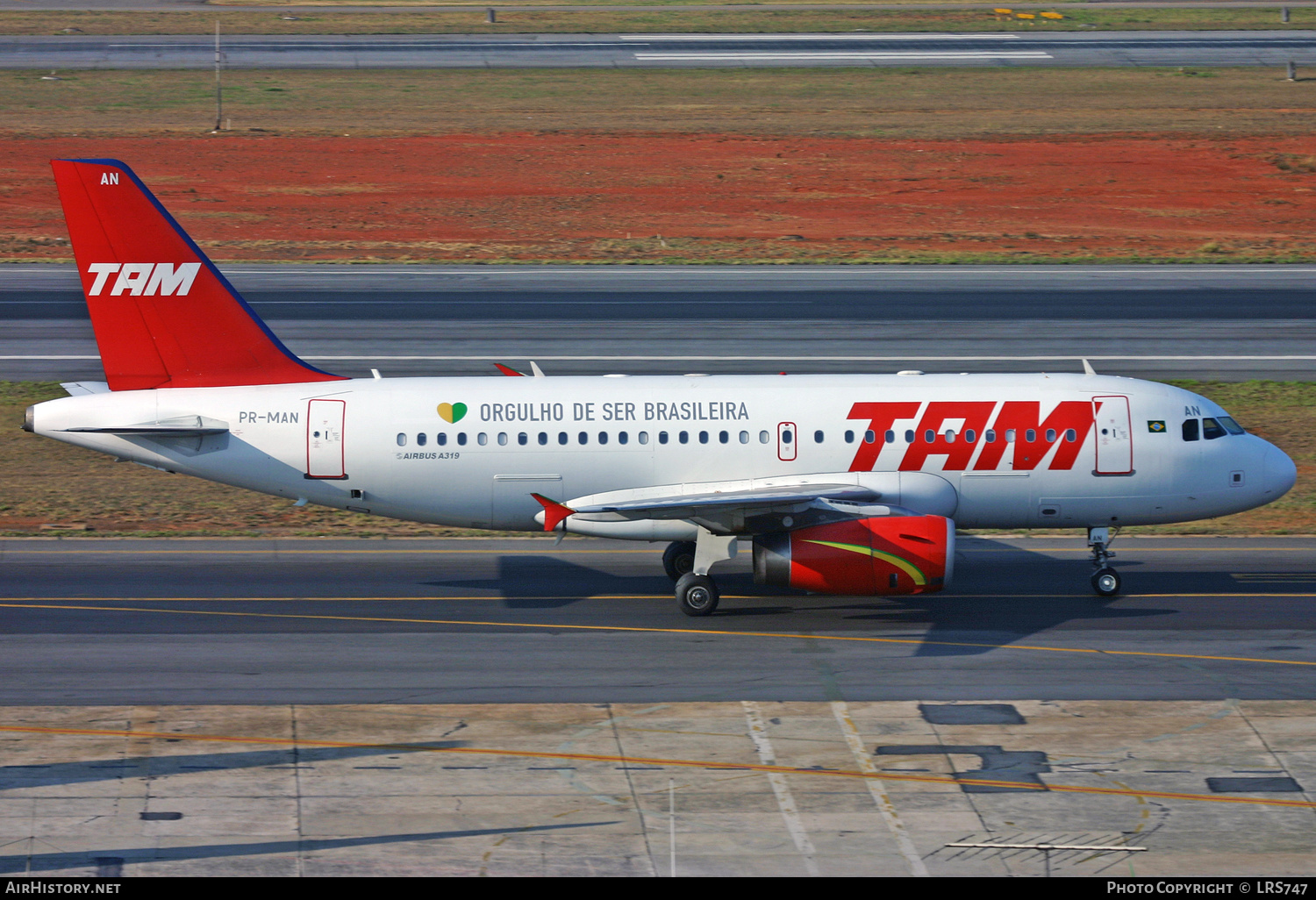 Aircraft Photo of PR-MAN | Airbus A319-132 | TAM Linhas Aéreas | AirHistory.net #353694