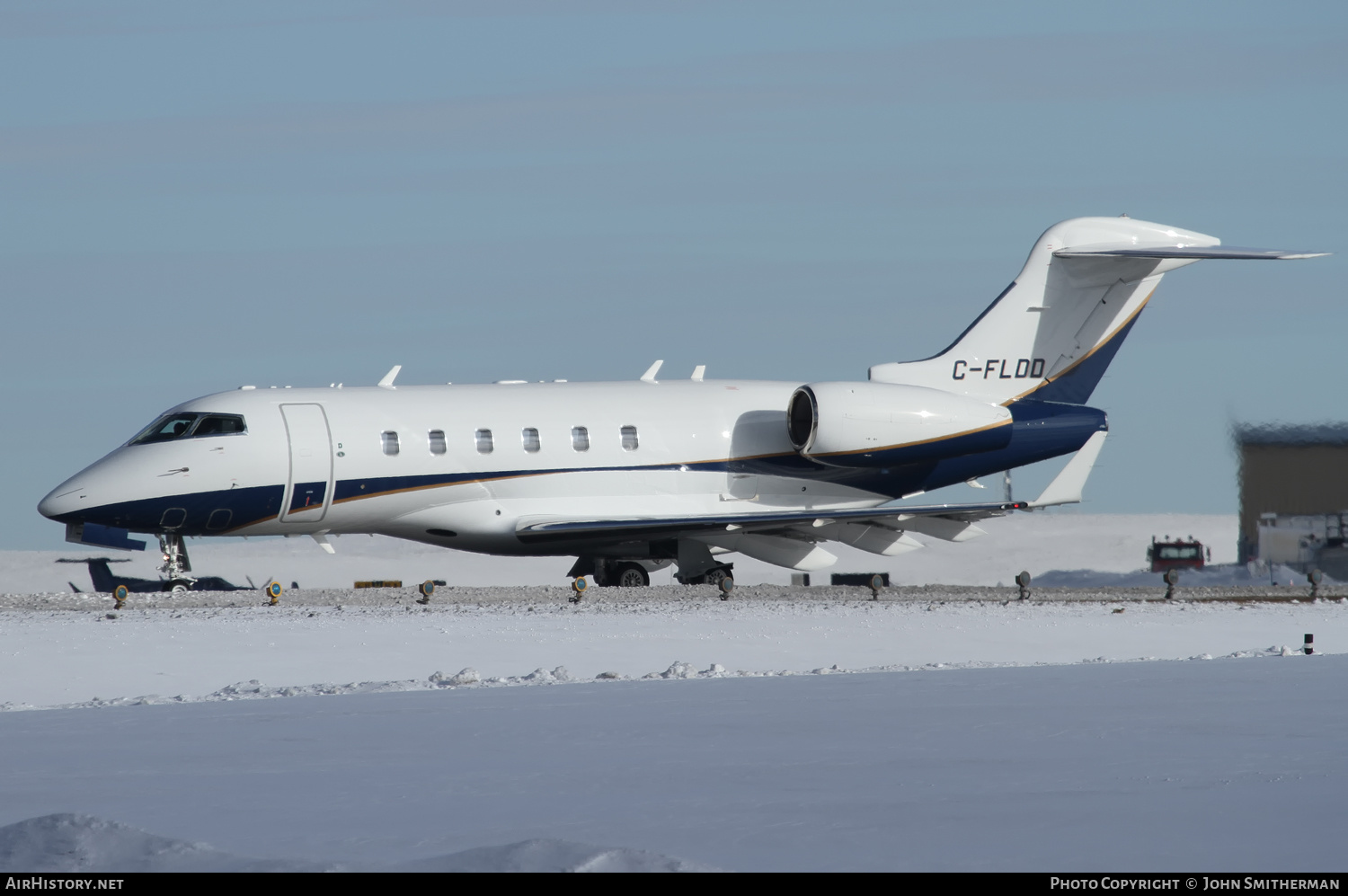 Aircraft Photo of C-FLDD | Bombardier Challenger 300 (BD-100-1A10) | AirHistory.net #353721
