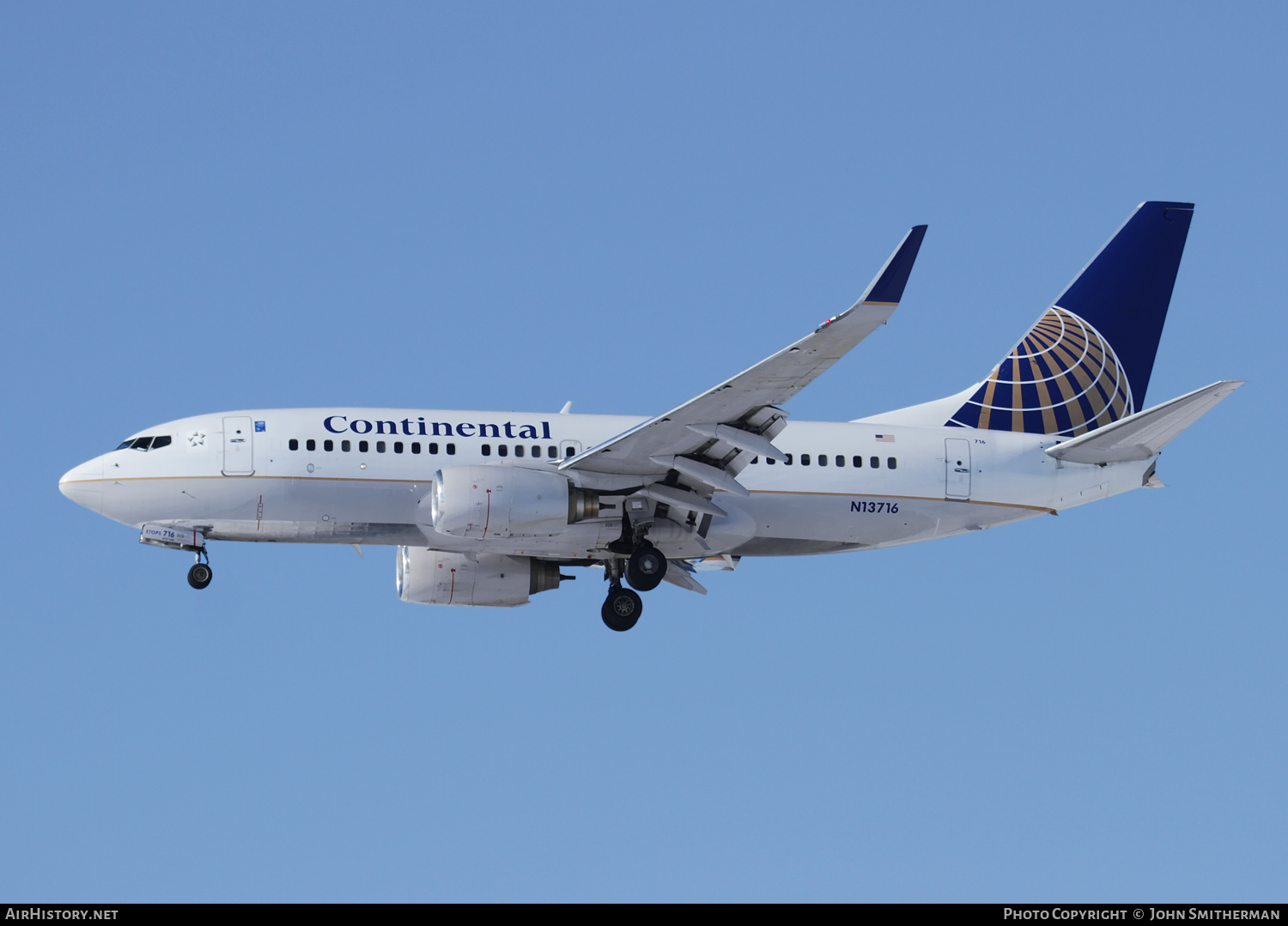 Aircraft Photo of N13716 | Boeing 737-724 | United Airlines | AirHistory.net #353725