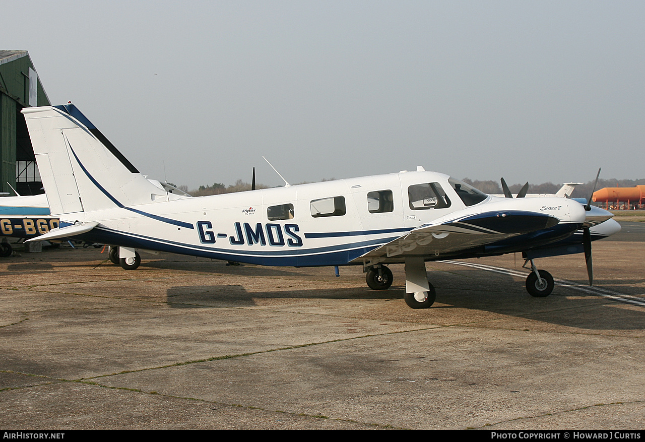 Aircraft Photo of G-JMOS | Piper PA-34-220T Seneca V | AirHistory.net #353764