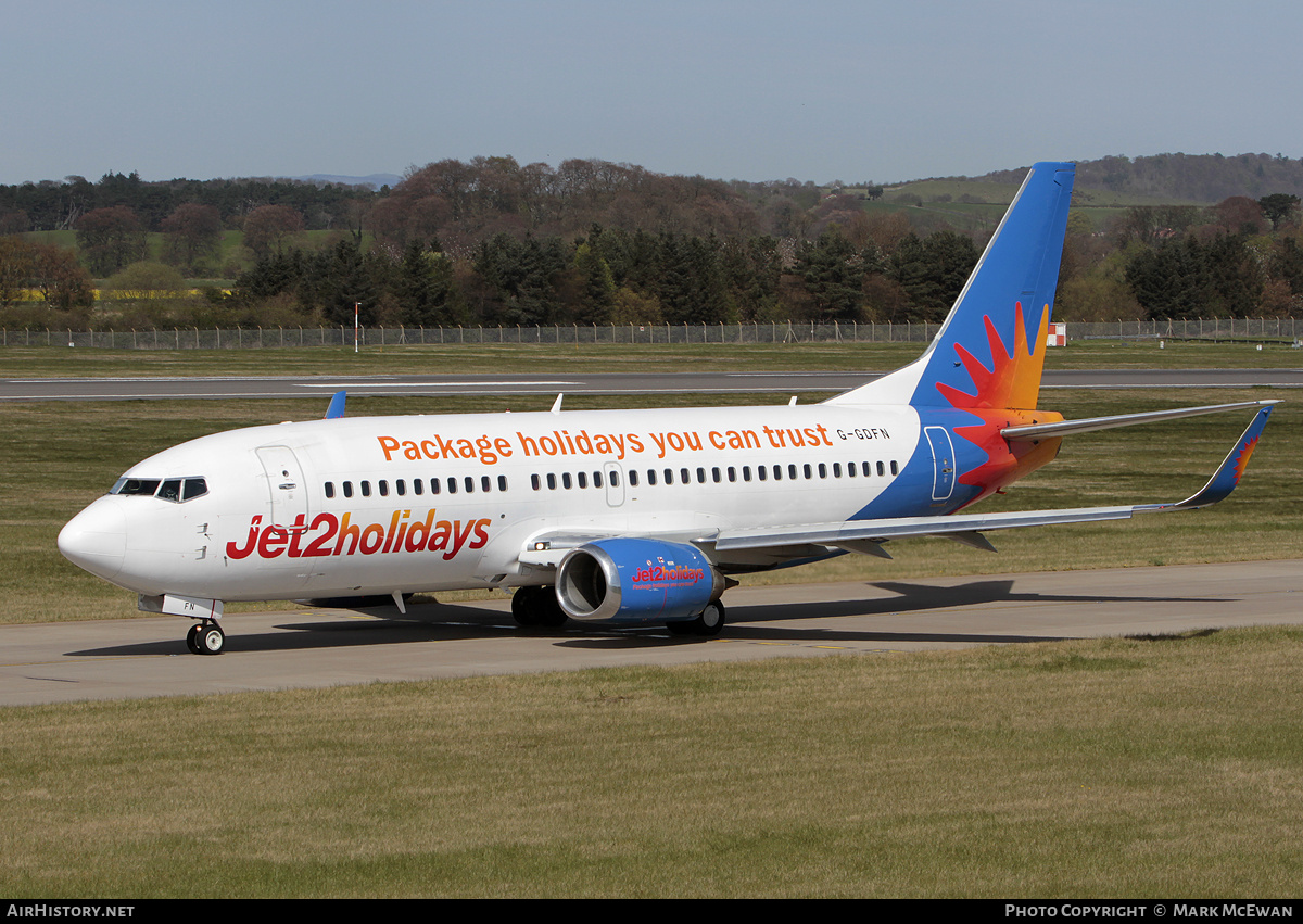 Aircraft Photo of G-GDFN | Boeing 737-33V | Jet2 Holidays | AirHistory.net #353792