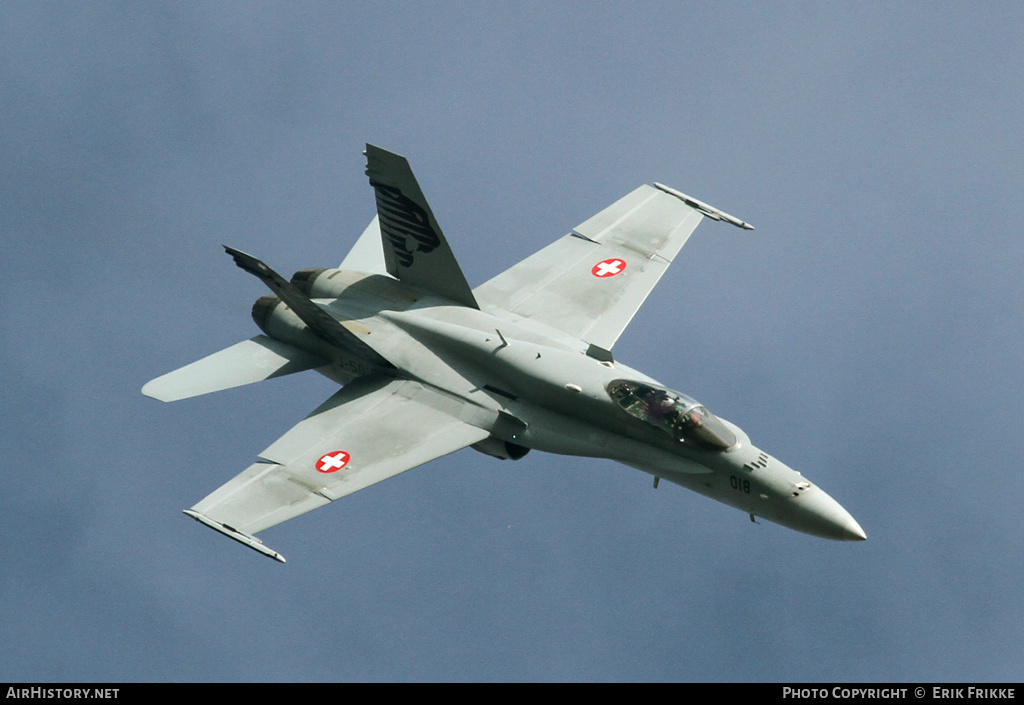 Aircraft Photo of J-5018 | McDonnell Douglas F/A-18C Hornet | Switzerland - Air Force | AirHistory.net #353796