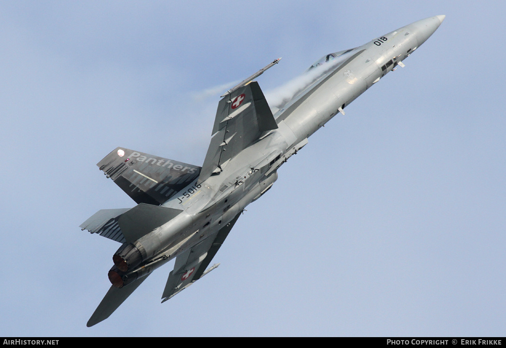 Aircraft Photo of J-5018 | McDonnell Douglas F/A-18C Hornet | Switzerland - Air Force | AirHistory.net #353833