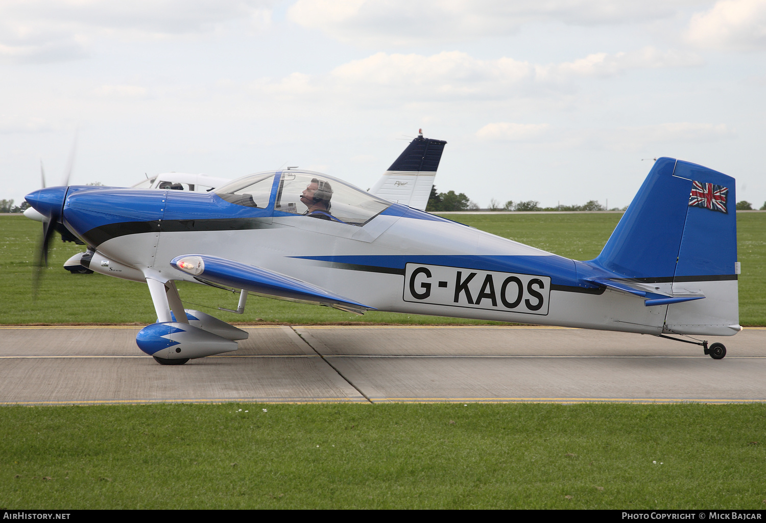 Aircraft Photo of G-KAOS | Van's RV-7 | AirHistory.net #353876