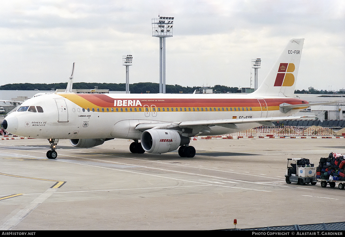 Aircraft Photo of EC-FGR | Airbus A320-211 | Iberia | AirHistory.net #353966