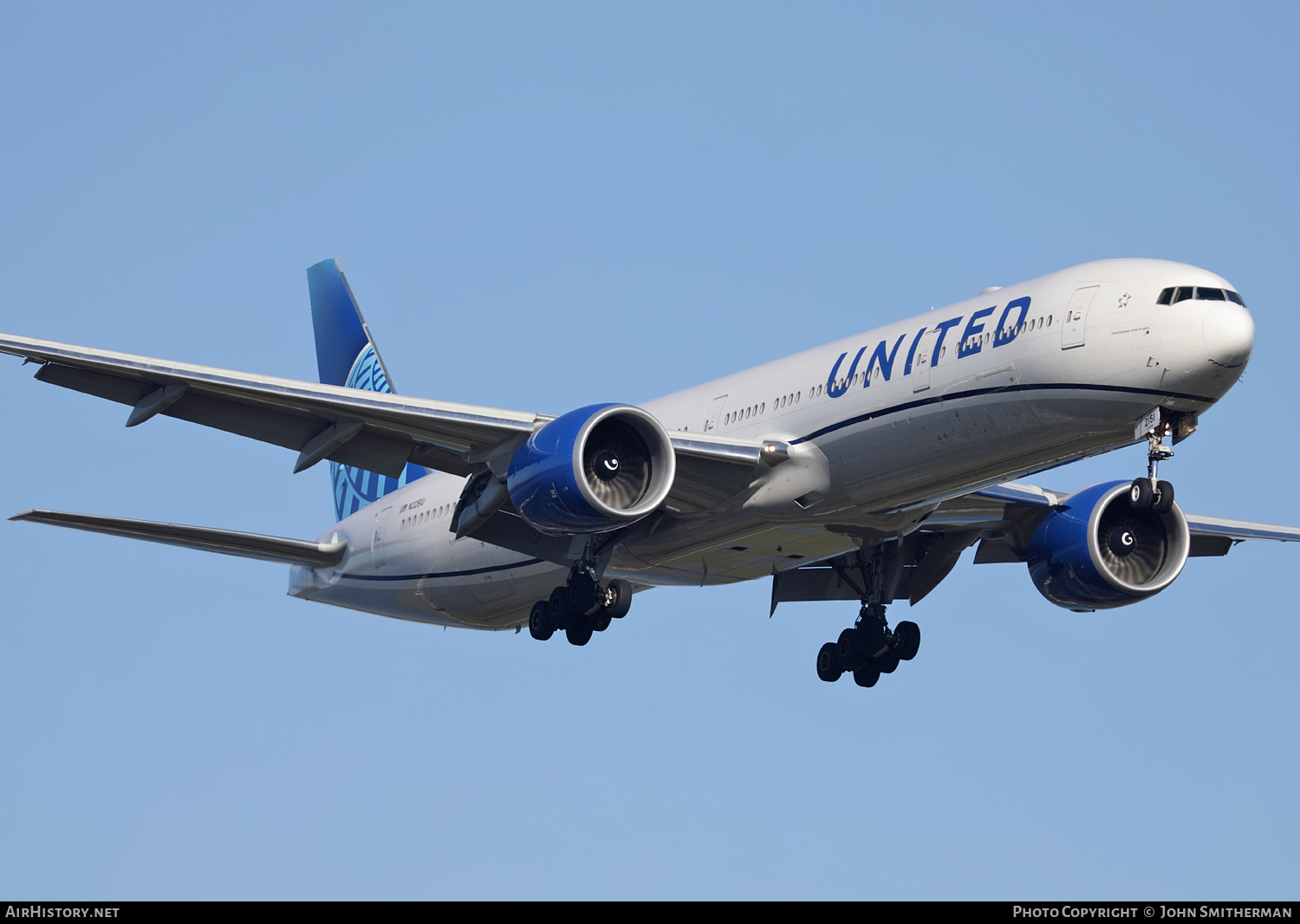 Aircraft Photo of N2251U | Boeing 777-300/ER | United Airlines | AirHistory.net #354191