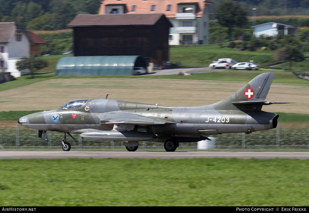 Aircraft Photo of HB-RVW / J-4203 | Hawker Hunter T68 | Switzerland - Air Force | AirHistory.net #354252
