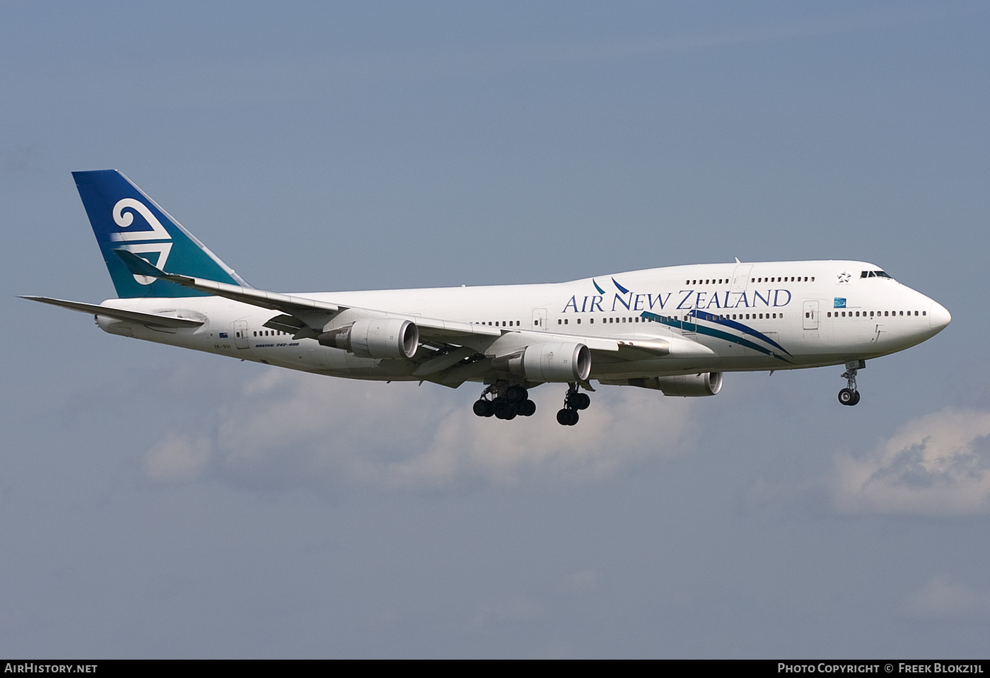 Aircraft Photo of ZK-SUI | Boeing 747-441 | Air New Zealand | AirHistory.net #354451