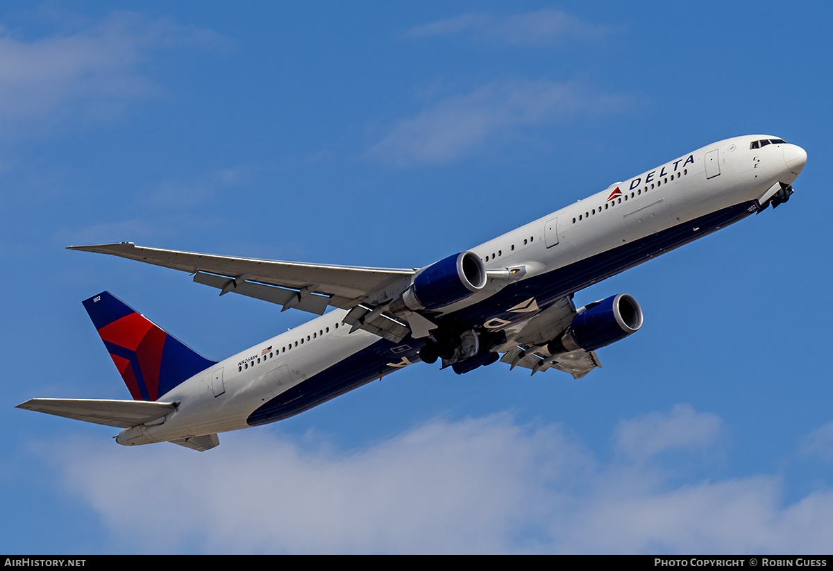 Aircraft Photo of N826MH | Boeing 767-432/ER | Delta Air Lines | AirHistory.net #354517