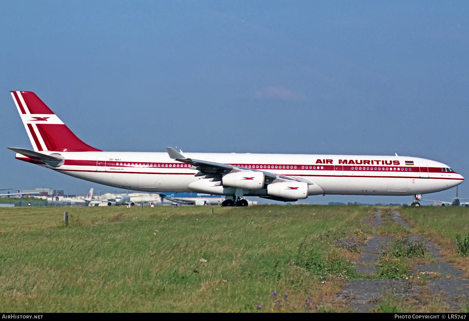 Aircraft Photo of 3B-NAT | Airbus A340-312 | Air Mauritius | AirHistory.net #354579