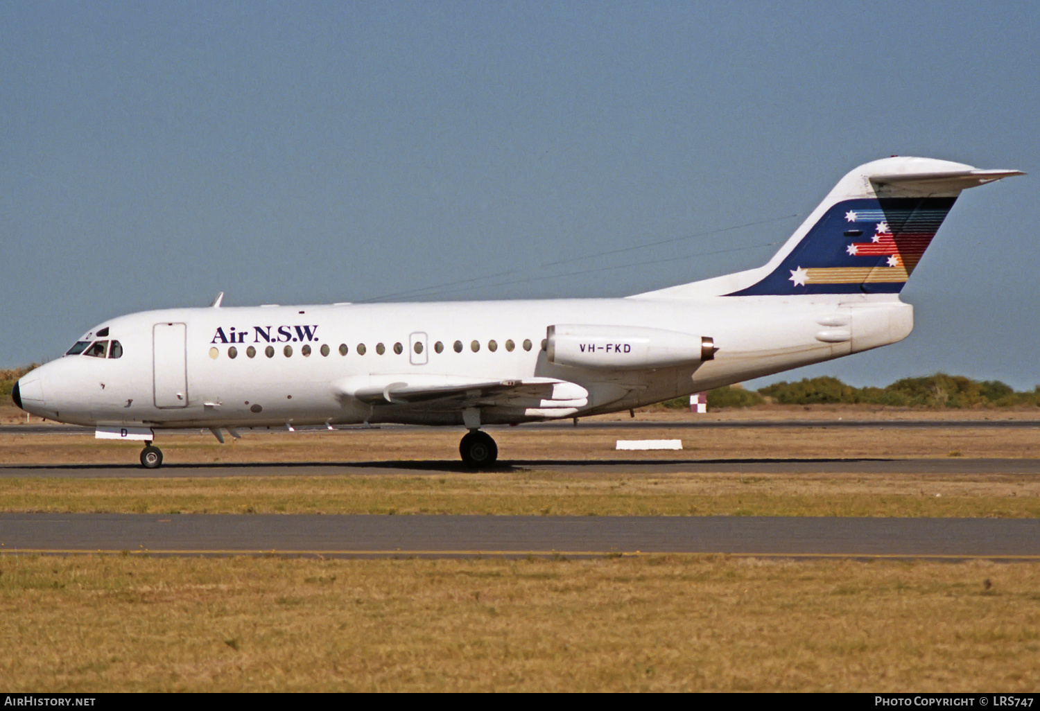 Aircraft Photo of VH-FKD | Fokker F28-1000 Fellowship | Air NSW | AirHistory.net #354583