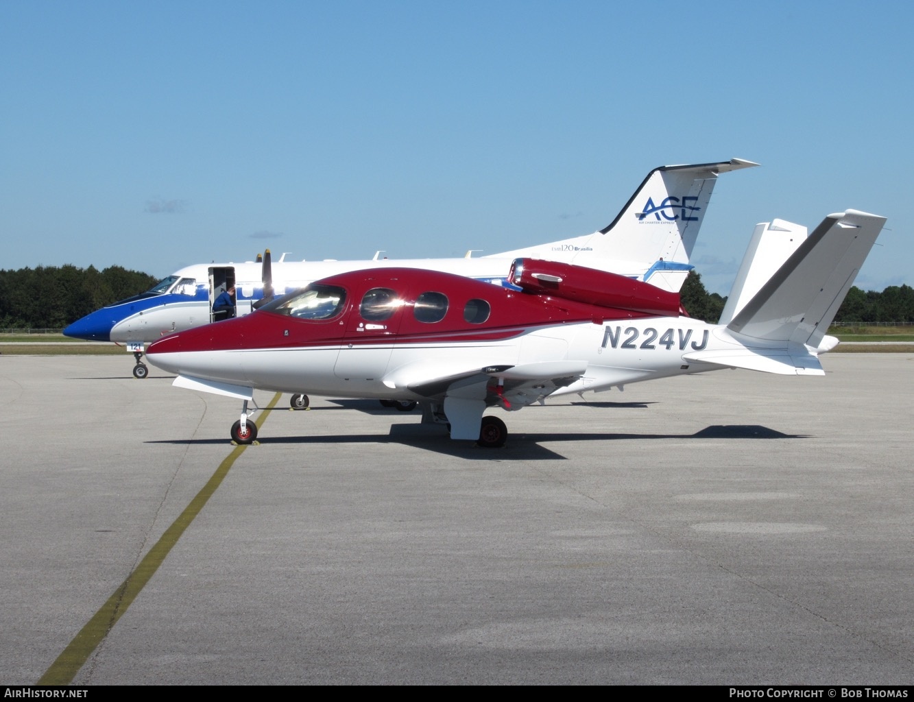 Aircraft Photo of N224VJ | Cirrus SF-50 Vision | AirHistory.net #354648