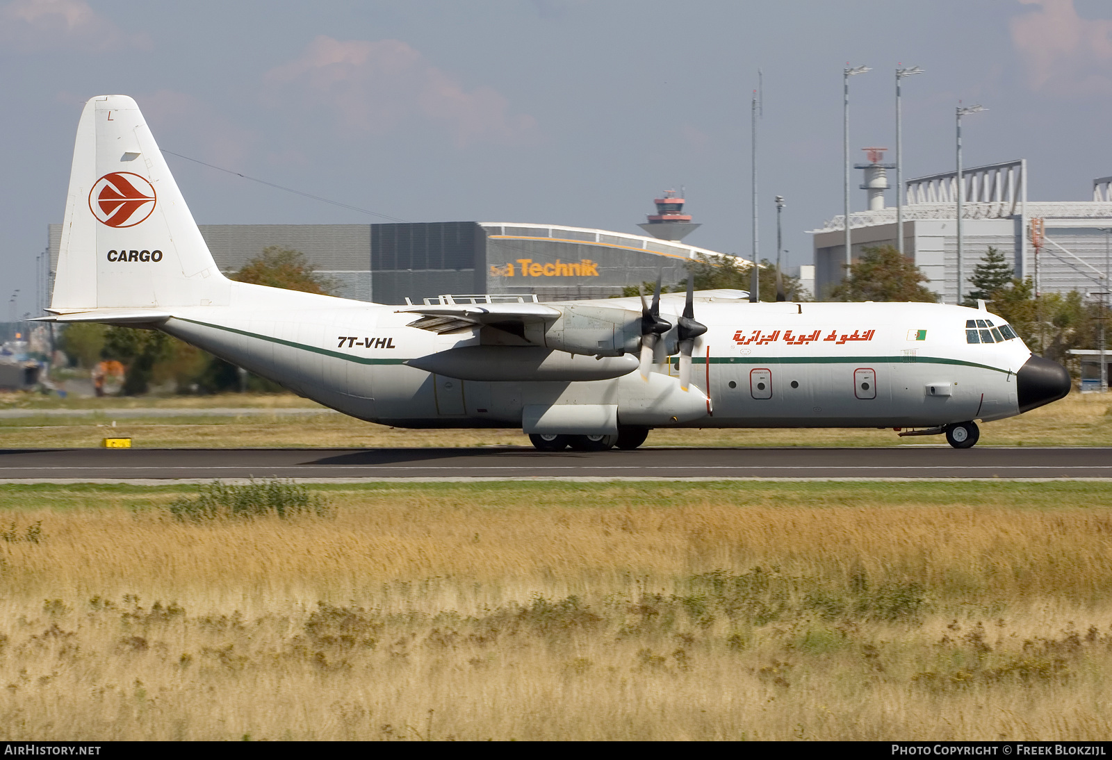 Aircraft Photo of 7T-VHL | Lockheed L-100-30 Hercules (382G) | Air Algérie | AirHistory.net #354663