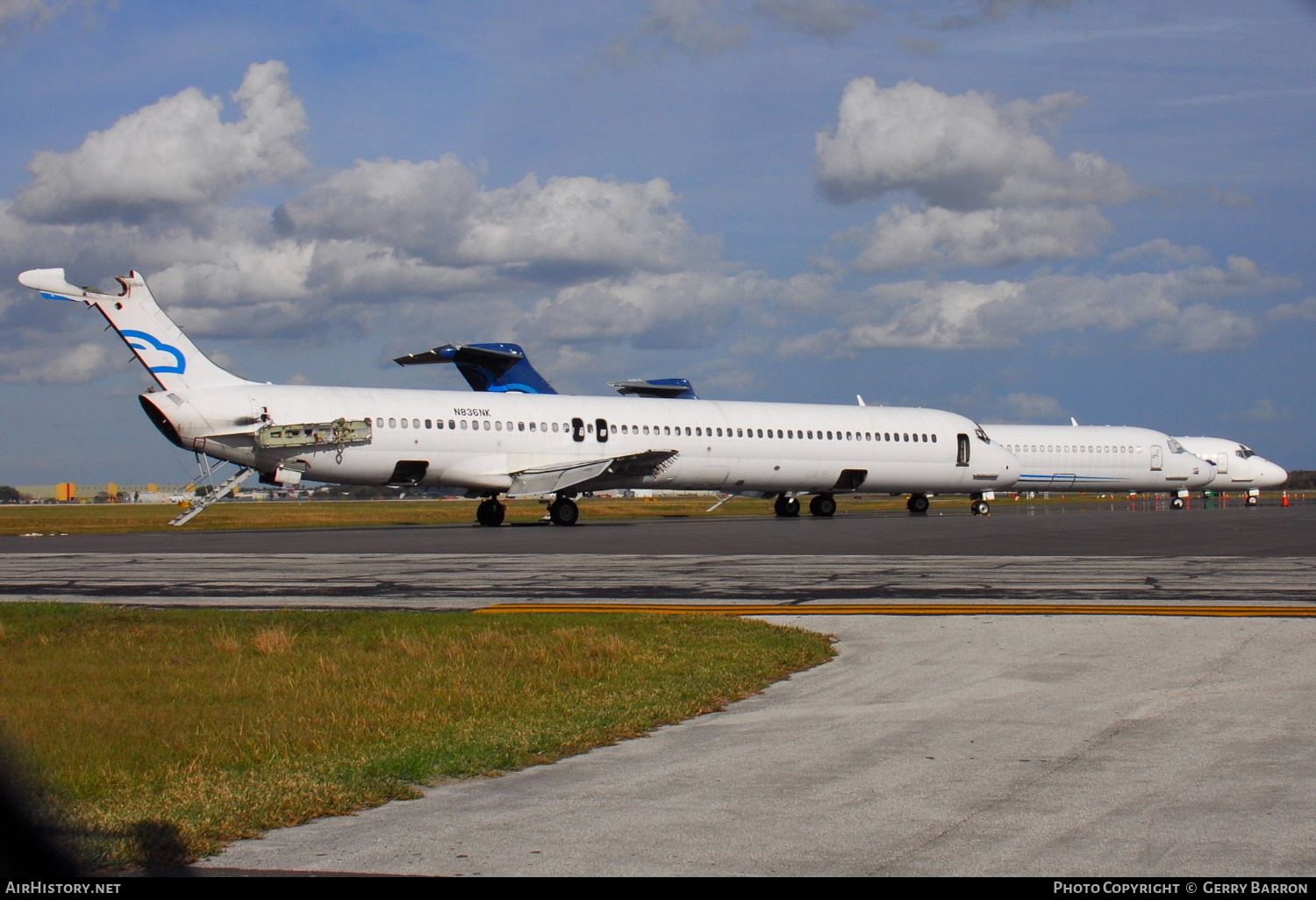 Aircraft Photo of N836NK | McDonnell Douglas MD-83 (DC-9-83) | AirHistory.net #354666