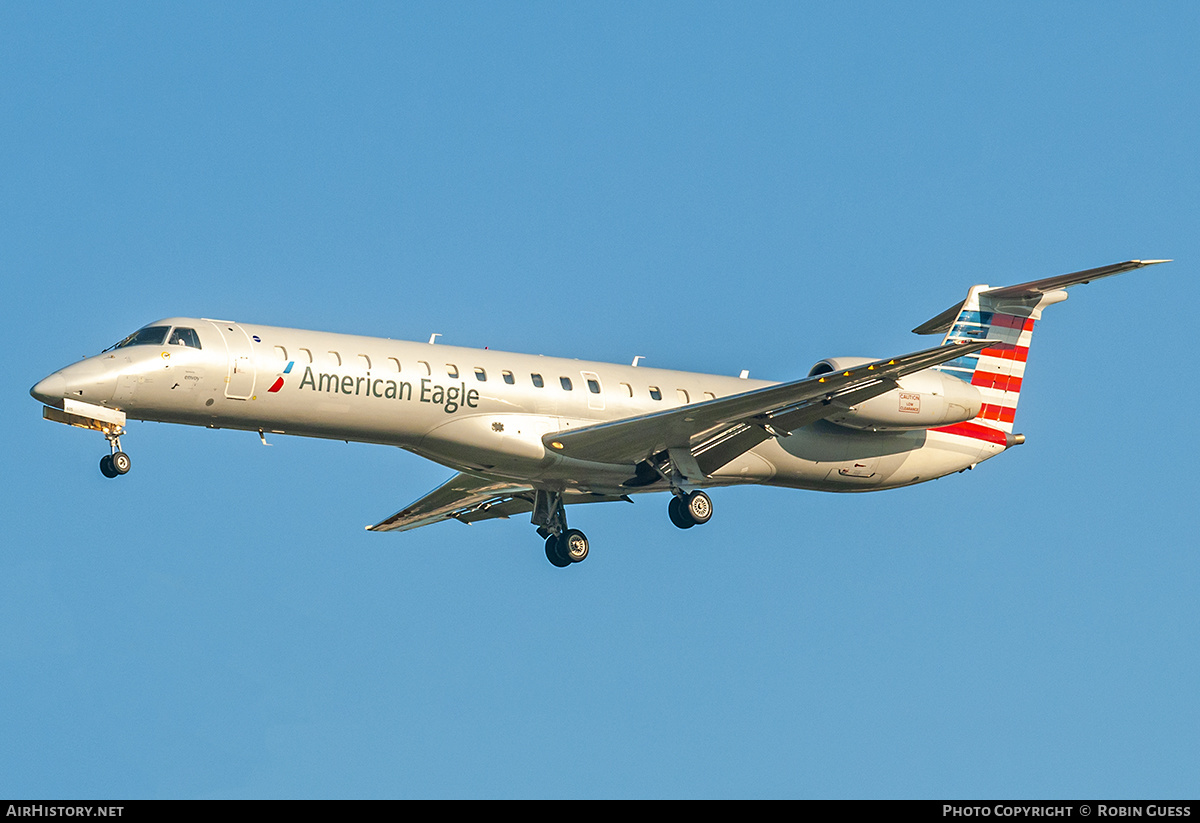 Aircraft Photo of N805AE | Embraer ERJ-140LR (EMB-135KL) | American Eagle | AirHistory.net #354769