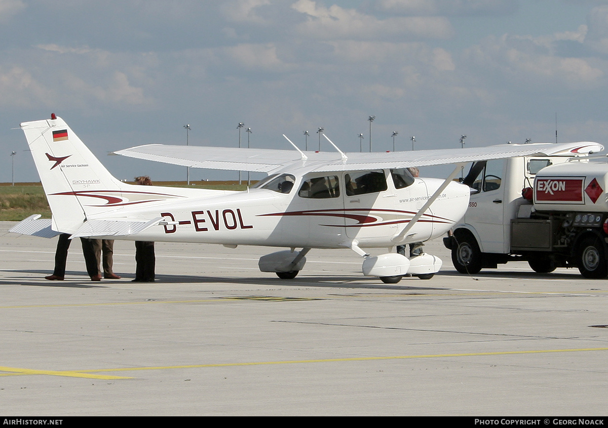 Aircraft Photo of D-EVOL | Cessna 172S Skyhawk SP | Air Service Sachsen | AirHistory.net #354784