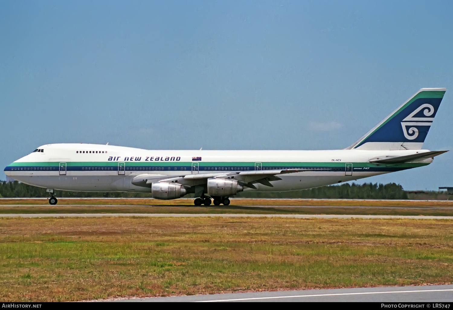 Aircraft Photo of ZK-NZV | Boeing 747-219B | Air New Zealand | AirHistory.net #354851