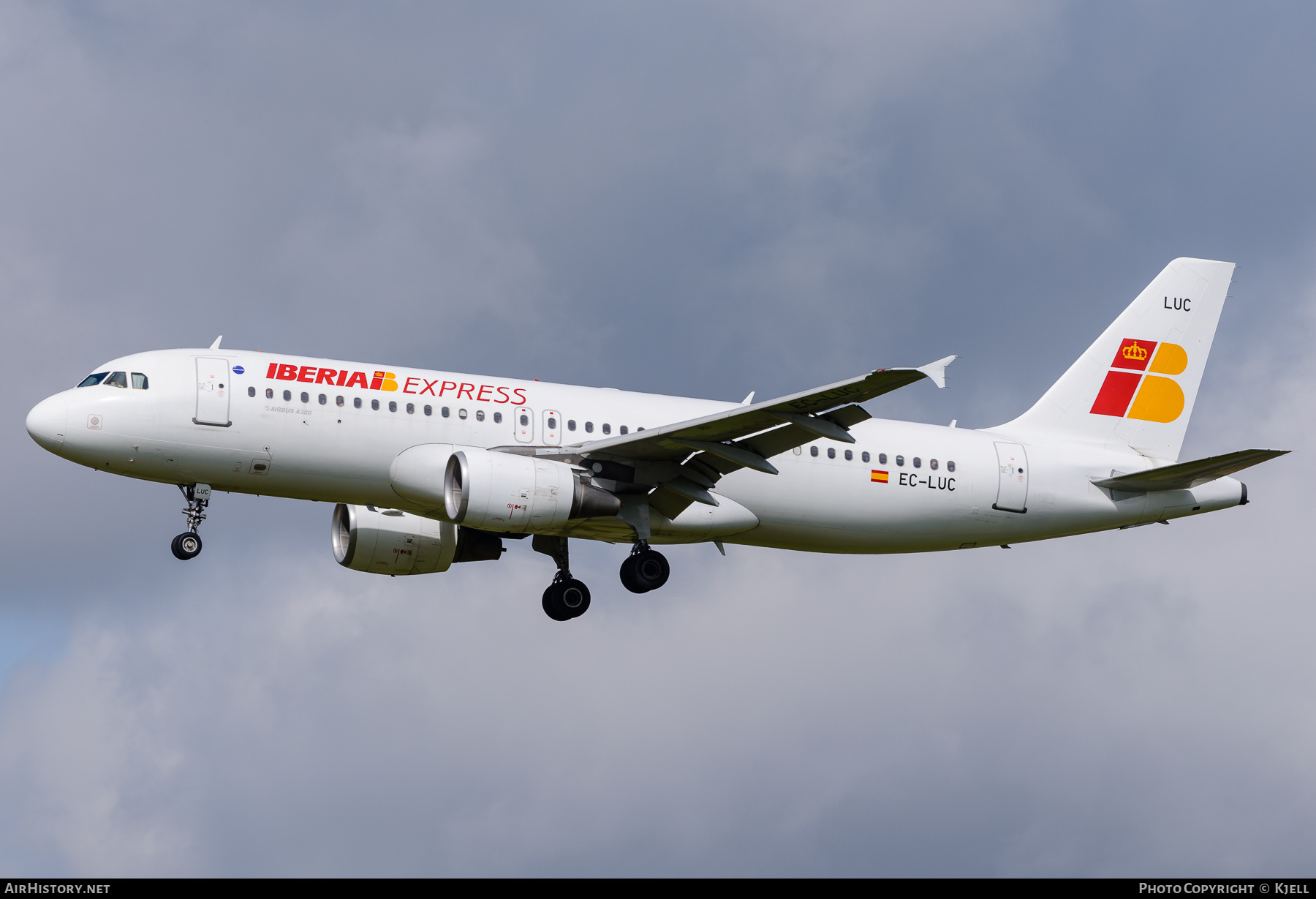 Aircraft Photo of EC-LUC | Airbus A320-214 | Iberia Express | AirHistory.net #355480