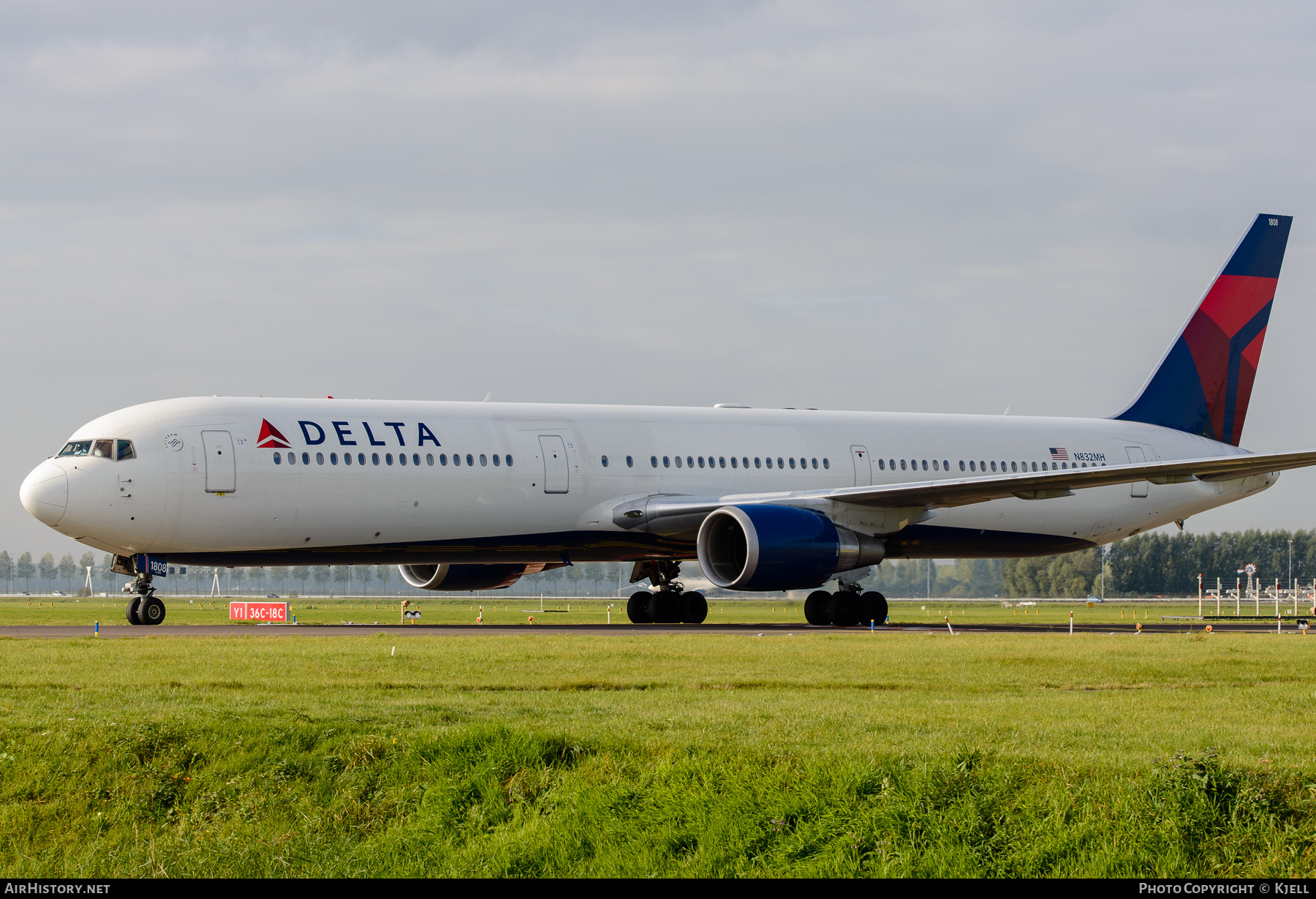 Aircraft Photo of N832MH | Boeing 767-432/ER | Delta Air Lines | AirHistory.net #355502