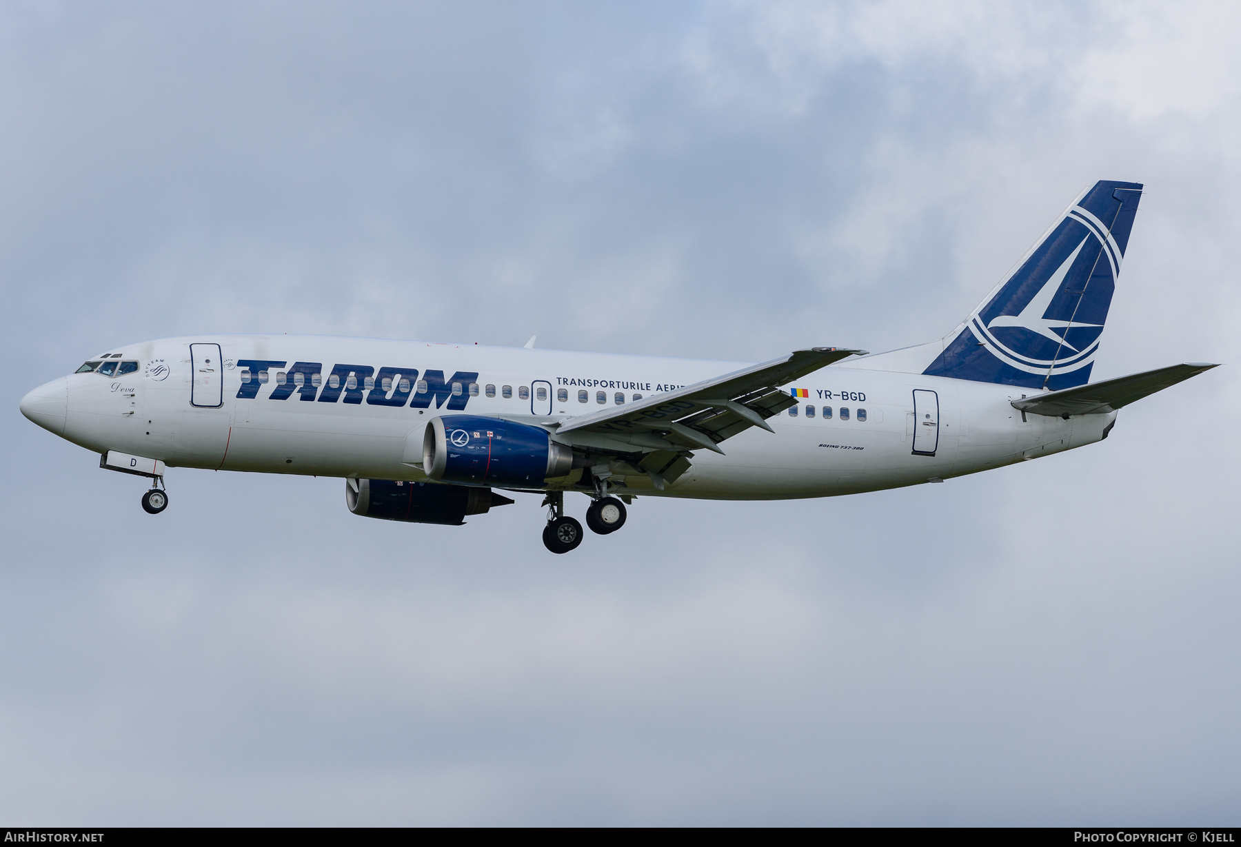 Aircraft Photo of YR-BGD | Boeing 737-38J | TAROM - Transporturile Aeriene Române | AirHistory.net #355504