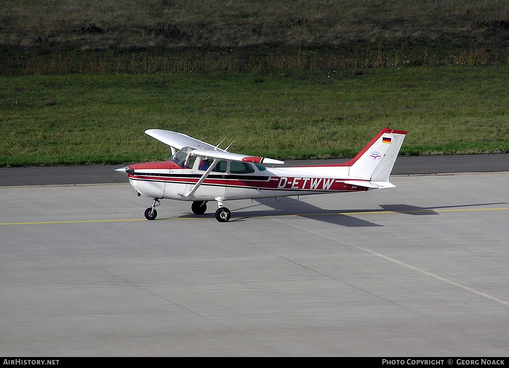 Aircraft Photo of D-ETWW | Cessna 172N Skyhawk II | Flug-Center MILAN | AirHistory.net #355510