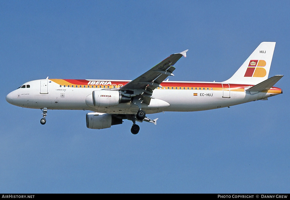 Aircraft Photo of EC-HUJ | Airbus A320-214 | Iberia | AirHistory.net #355673