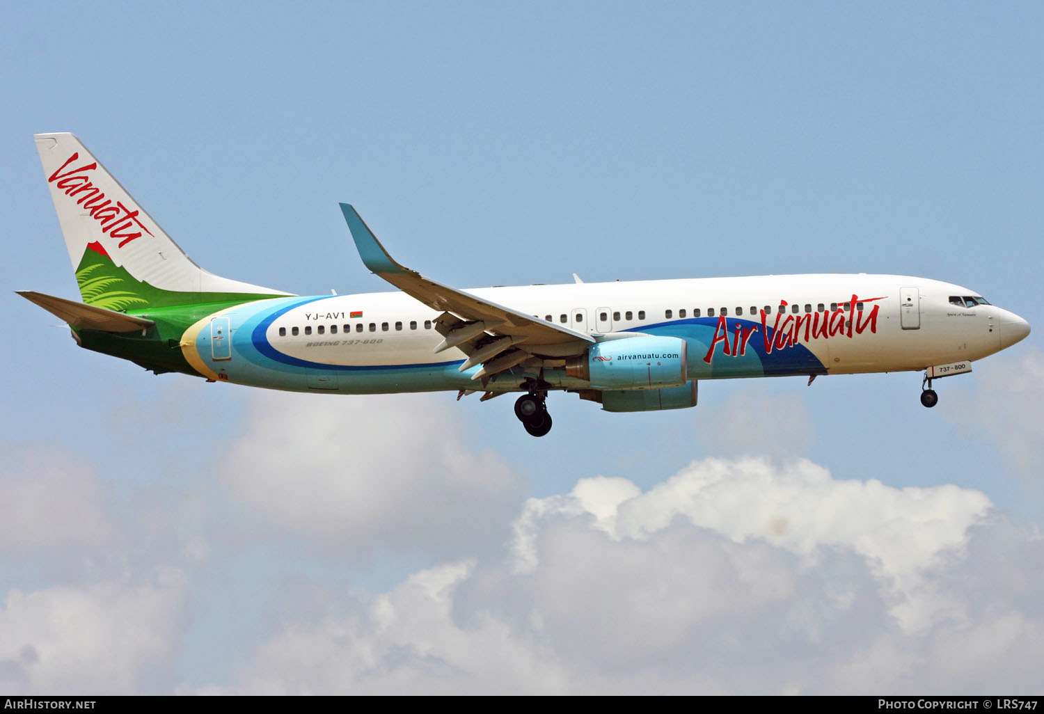 Aircraft Photo of YJ-AV1 | Boeing 737-8Q8 | Air Vanuatu | AirHistory.net #355684