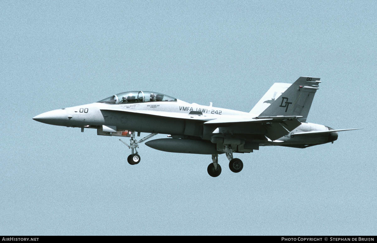 Aircraft Photo of 164224 | McDonnell Douglas F/A-18D Hornet | USA - Marines | AirHistory.net #355731