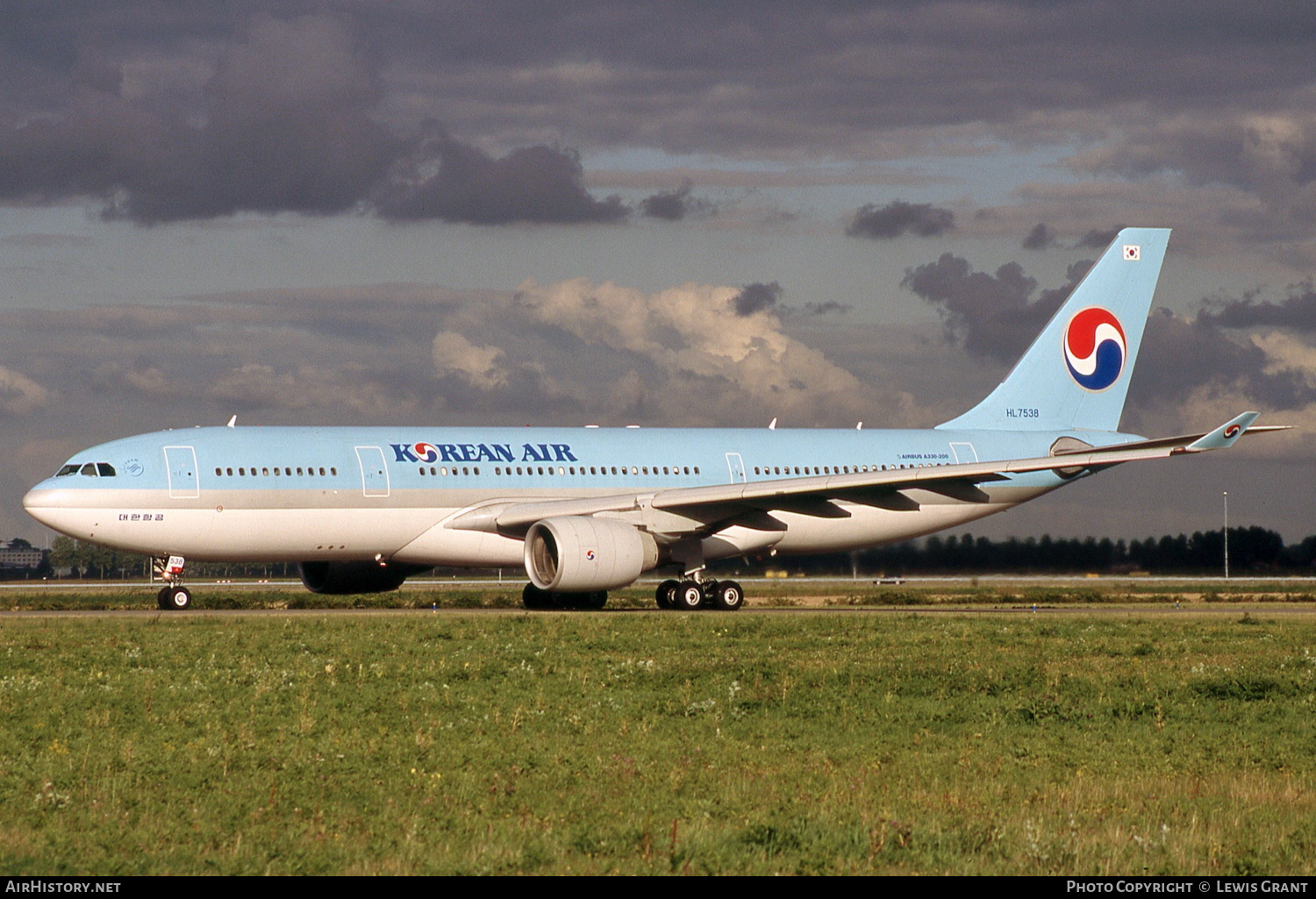 Aircraft Photo of HL7538 | Airbus A330-223 | Korean Air | AirHistory.net #355825