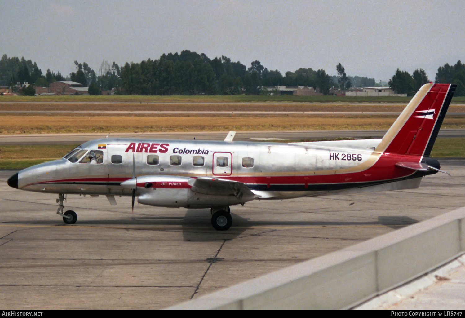 Aircraft Photo of HK-2856 | Embraer EMB-110P1 Bandeirante | AIRES - Aerovías de Integración Regional | AirHistory.net #355894