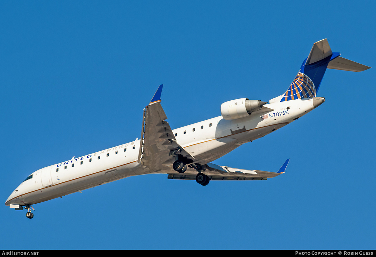 Aircraft Photo of N702SK | Bombardier CRJ-701ER (CL-600-2C10) | United Express | AirHistory.net #356127