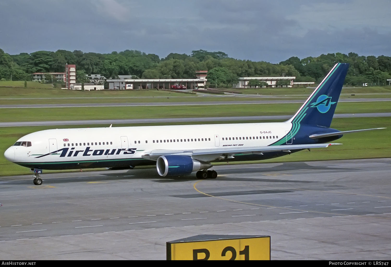 Aircraft Photo of G-DAJC | Boeing 767-31K/ER | Airtours International | AirHistory.net #356231