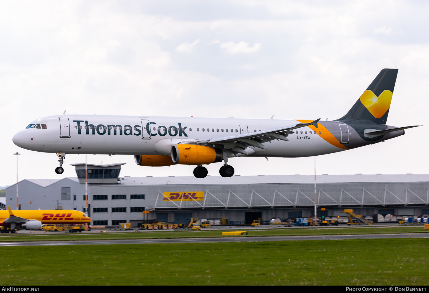 Aircraft Photo of LY-VEA | Airbus A321-231 | Thomas Cook Airlines | AirHistory.net #356291