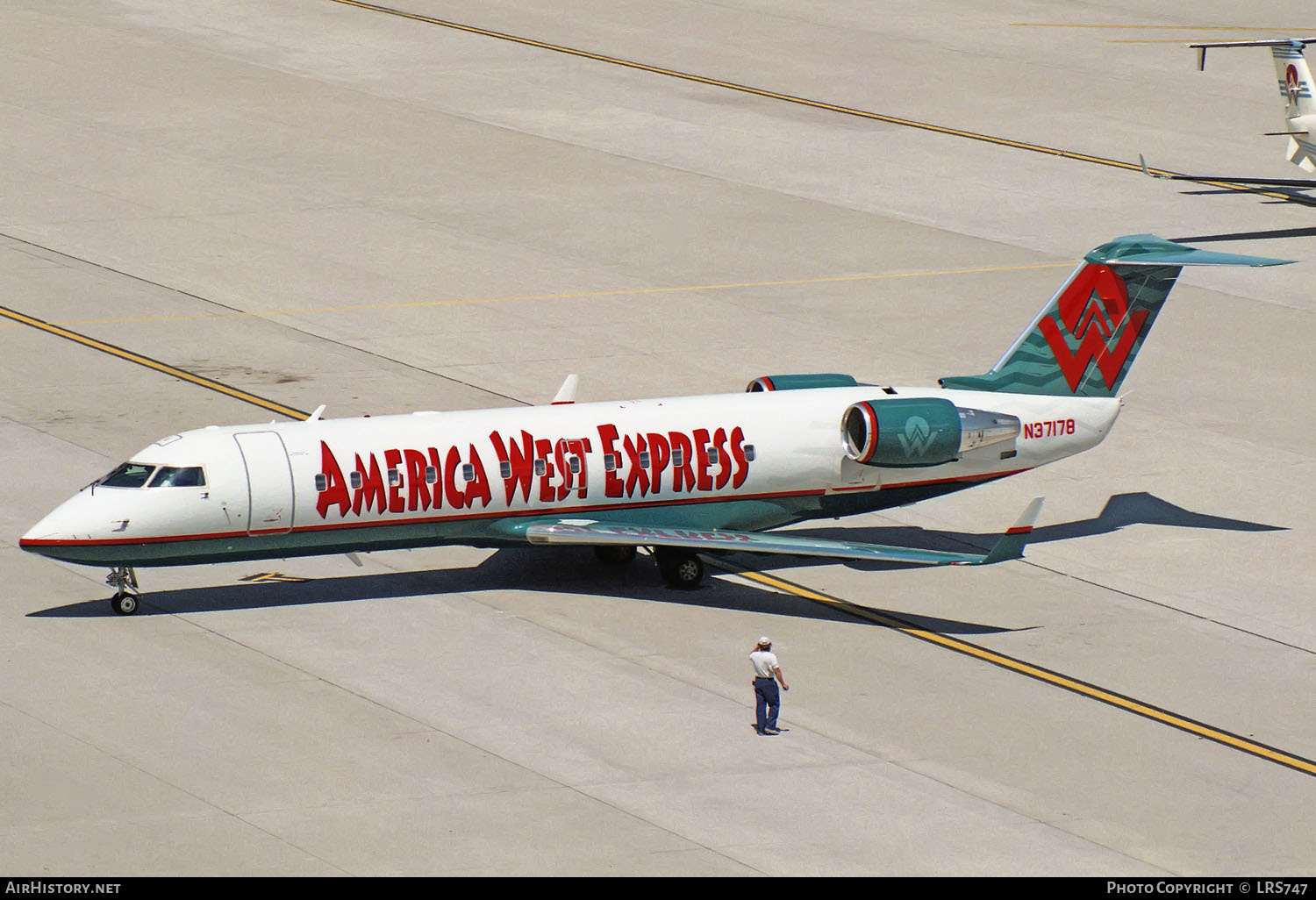 Aircraft Photo of N37178 | Bombardier CRJ-200LR (CL-600-2B19) | America West Express | AirHistory.net #356304
