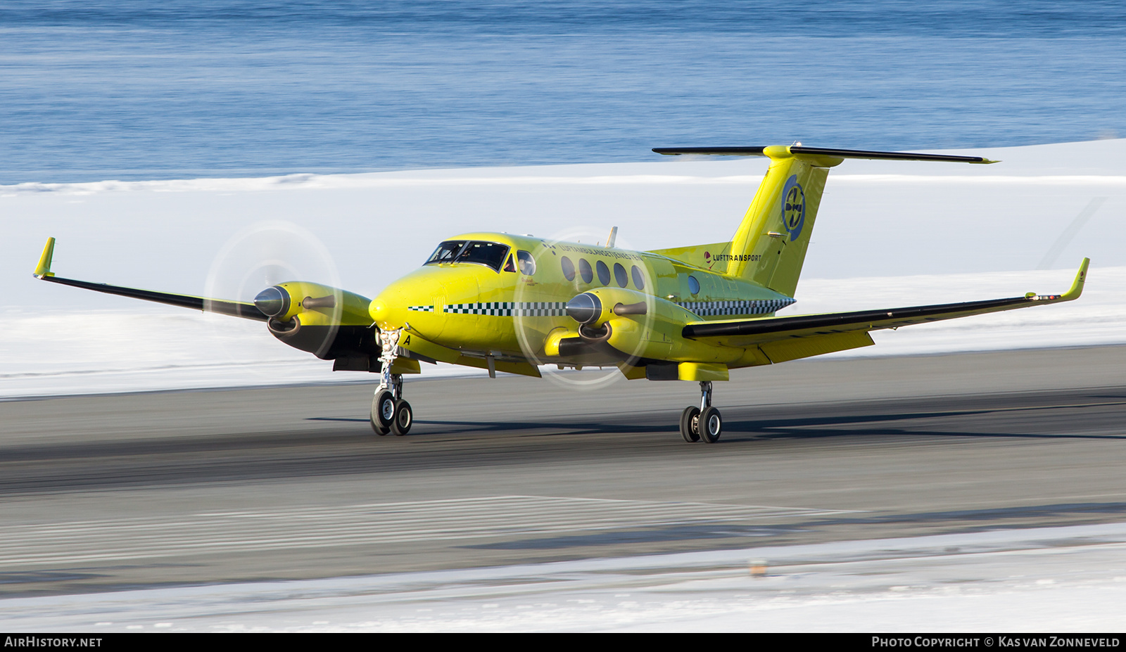 Aircraft Photo of LN-LTA | Raytheon B200 King Air | Luftambulansetjenesten | AirHistory.net #356571