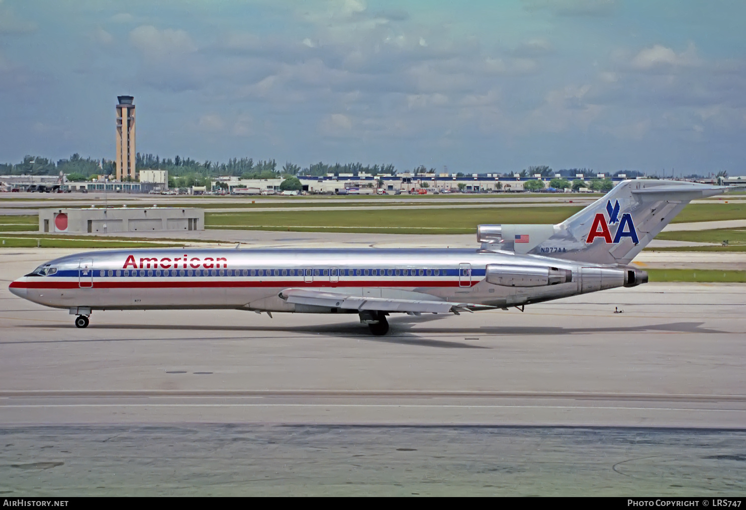 Aircraft Photo of N877AA | Boeing 727-223/Adv | American Airlines | AirHistory.net #356779