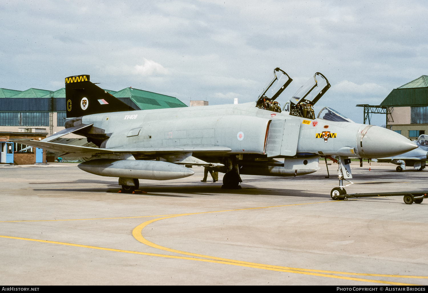 Aircraft Photo of XV409 | McDonnell Douglas F-4M Phantom FGR2 | UK - Air Force | AirHistory.net #356866