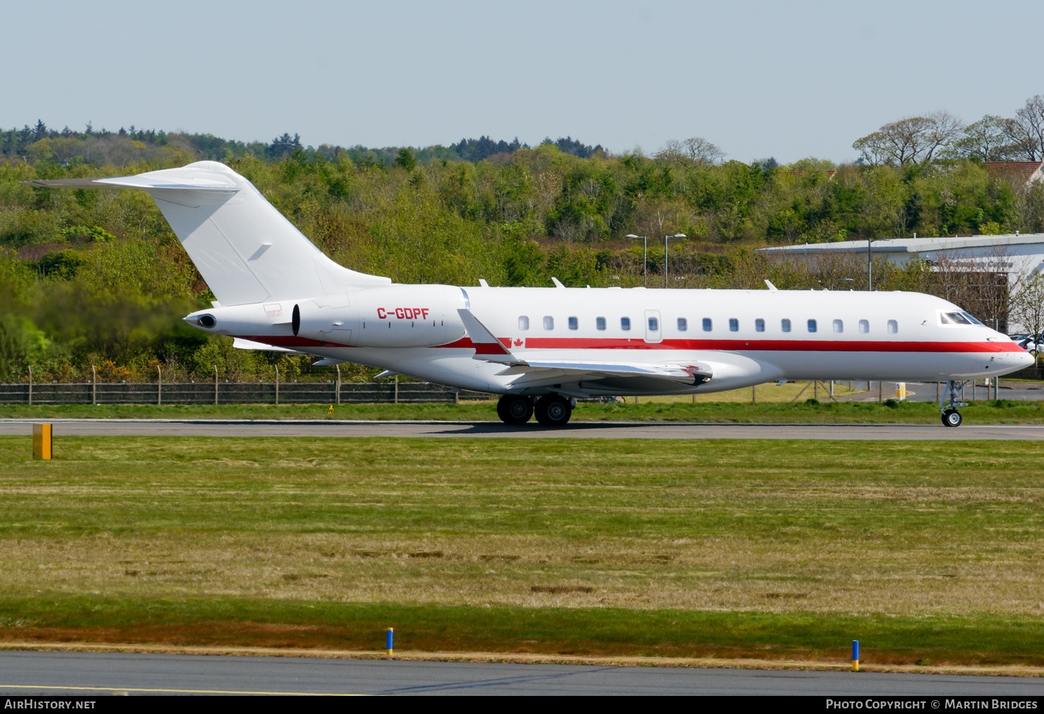 Aircraft Photo of C-GDPF | Bombardier Global Express XRS (BD-700-1A10) | AirHistory.net #356958