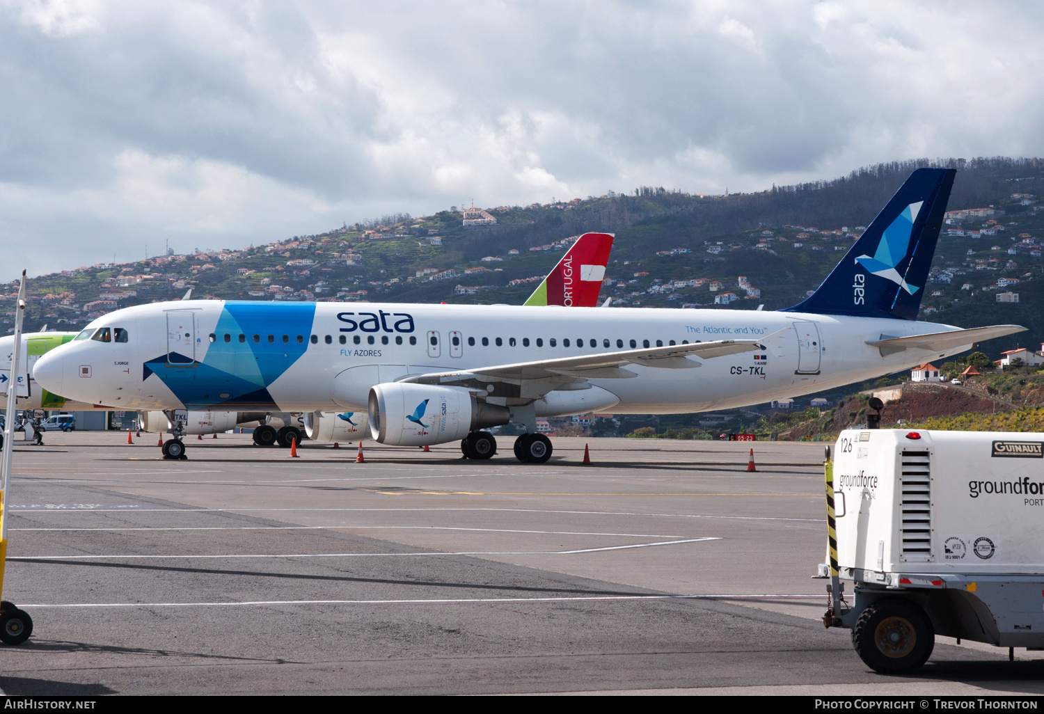 Aircraft Photo of CS-TKL | Airbus A320-214 | SATA Internacional | AirHistory.net #357090