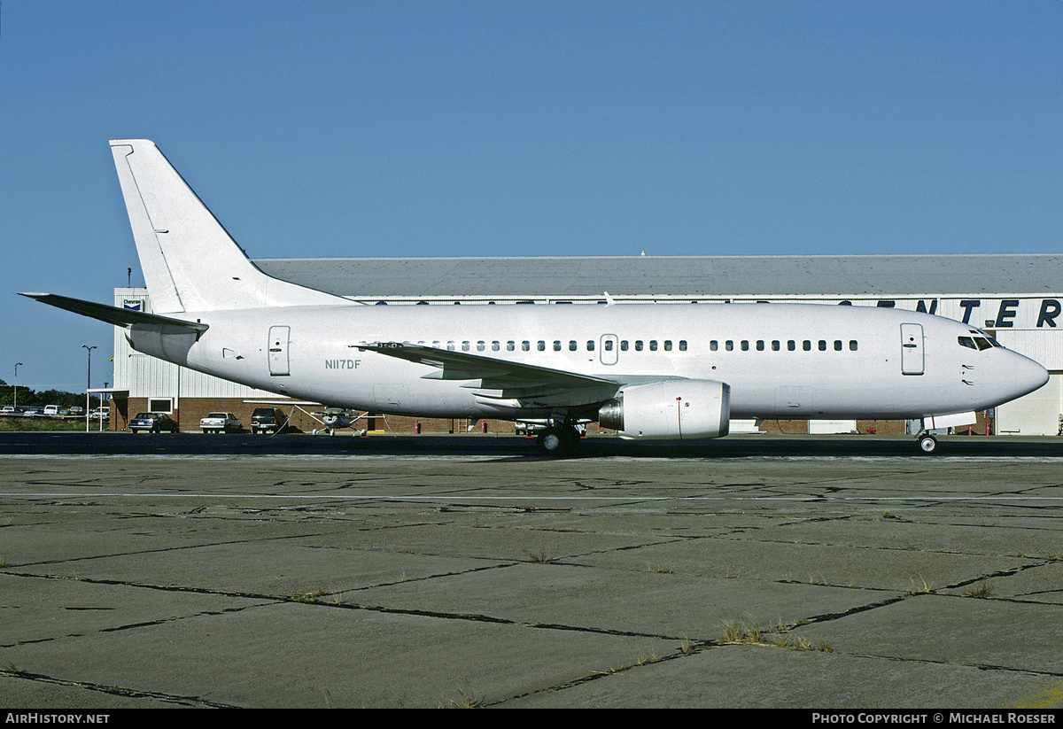 Aircraft Photo of N117DF | Boeing 737-39A | AirHistory.net #357148