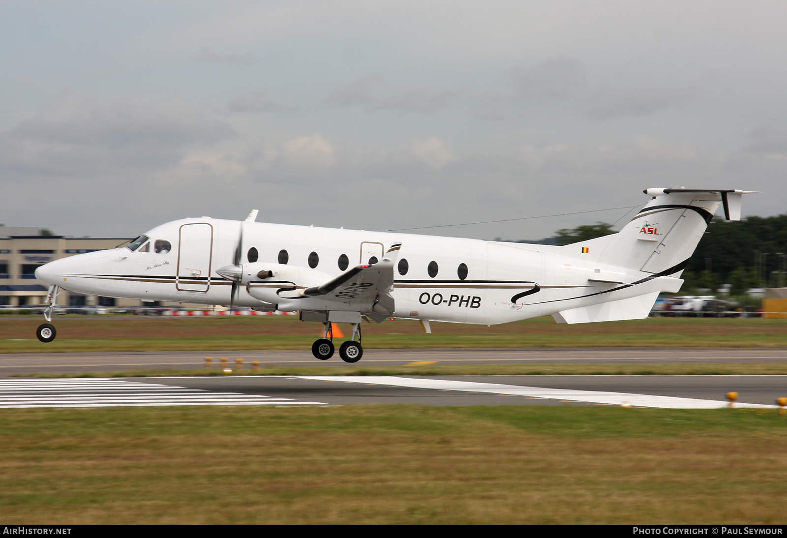 Aircraft Photo of OO-PHB | Beech 1900D | ASL - Air Service Liège | AirHistory.net #357234