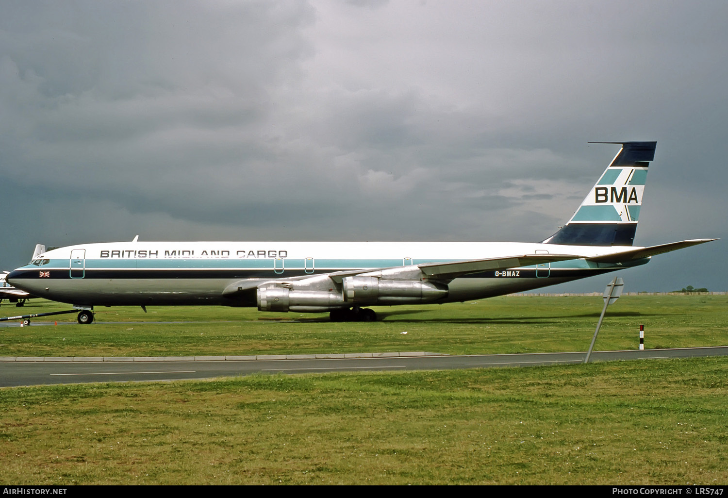 Aircraft Photo of G-BMAZ | Boeing 707-321C | British Midland Airways - BMA Cargo | AirHistory.net #357256