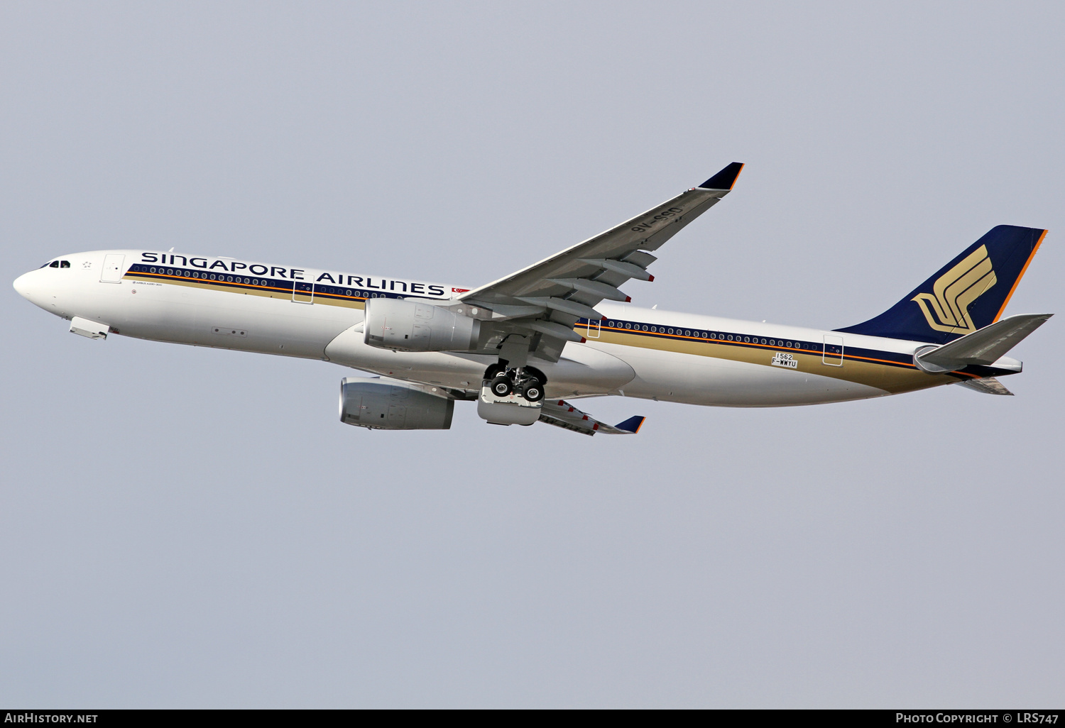 Aircraft Photo of F-WWYU | Airbus A330-343E | Singapore Airlines | AirHistory.net #357312