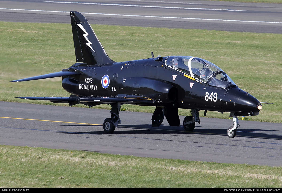 Aircraft Photo of XX316 | British Aerospace Hawk T.1A | UK - Navy | AirHistory.net #357388