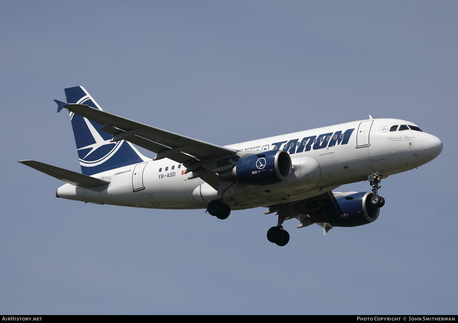 Aircraft Photo of YR-ASD | Airbus A318-111 | TAROM - Transporturile Aeriene Române | AirHistory.net #357437