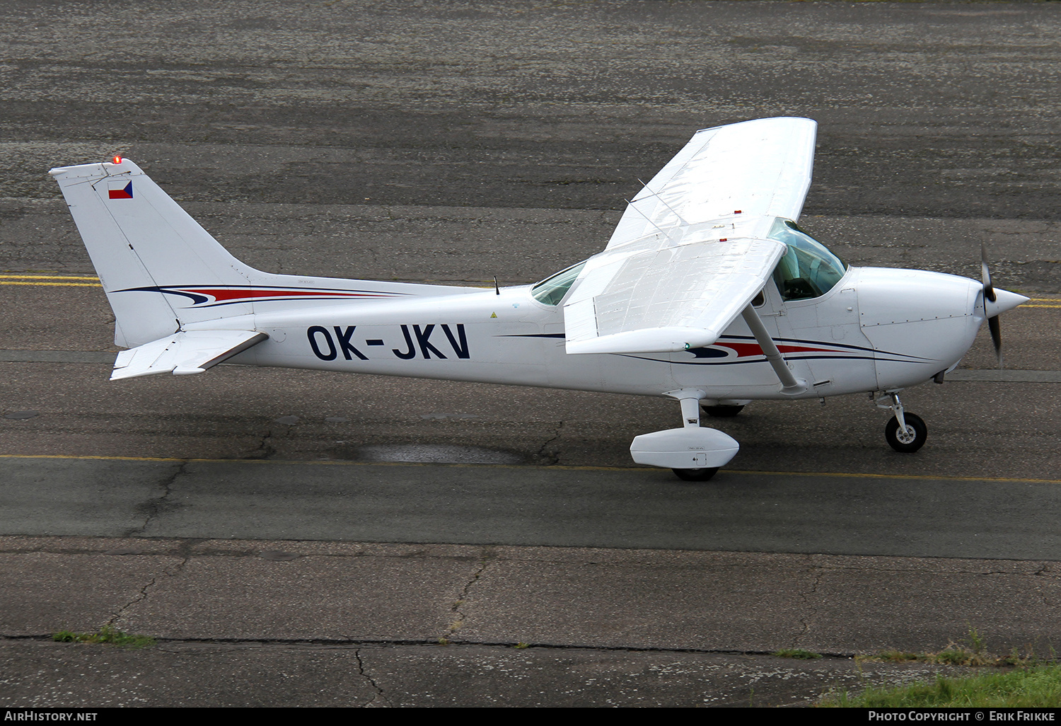 Aircraft Photo of OY-JKV | Cessna 172N Skyhawk | AirHistory.net #357497